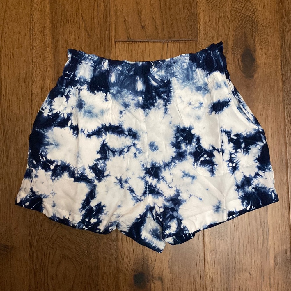 Abound blue navy tie dye shorts. BNWT